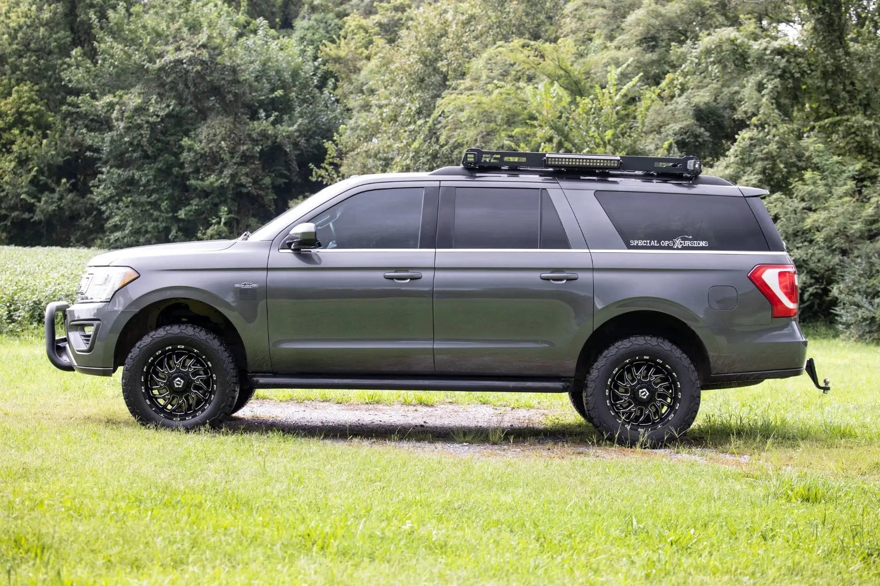 3 Inch Lift Kit | UCA | Ford Expedition 4WD (2018-2024) by Rough Country