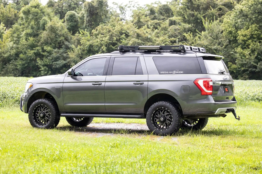 3 Inch Lift Kit | UCA | M1 Struts | Ford Expedition 4WD (2018-2024) by Rough Country