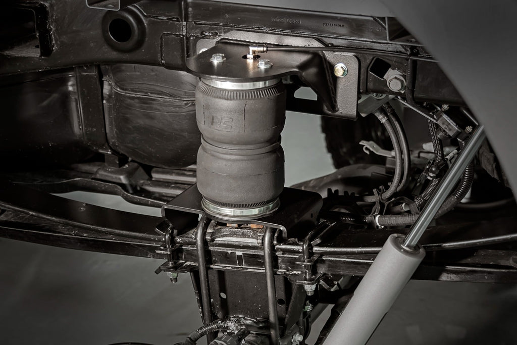 Air Spring Kit | 0-6" Lifts | Ford F-150 4WD (2015-2020) by Rough Country