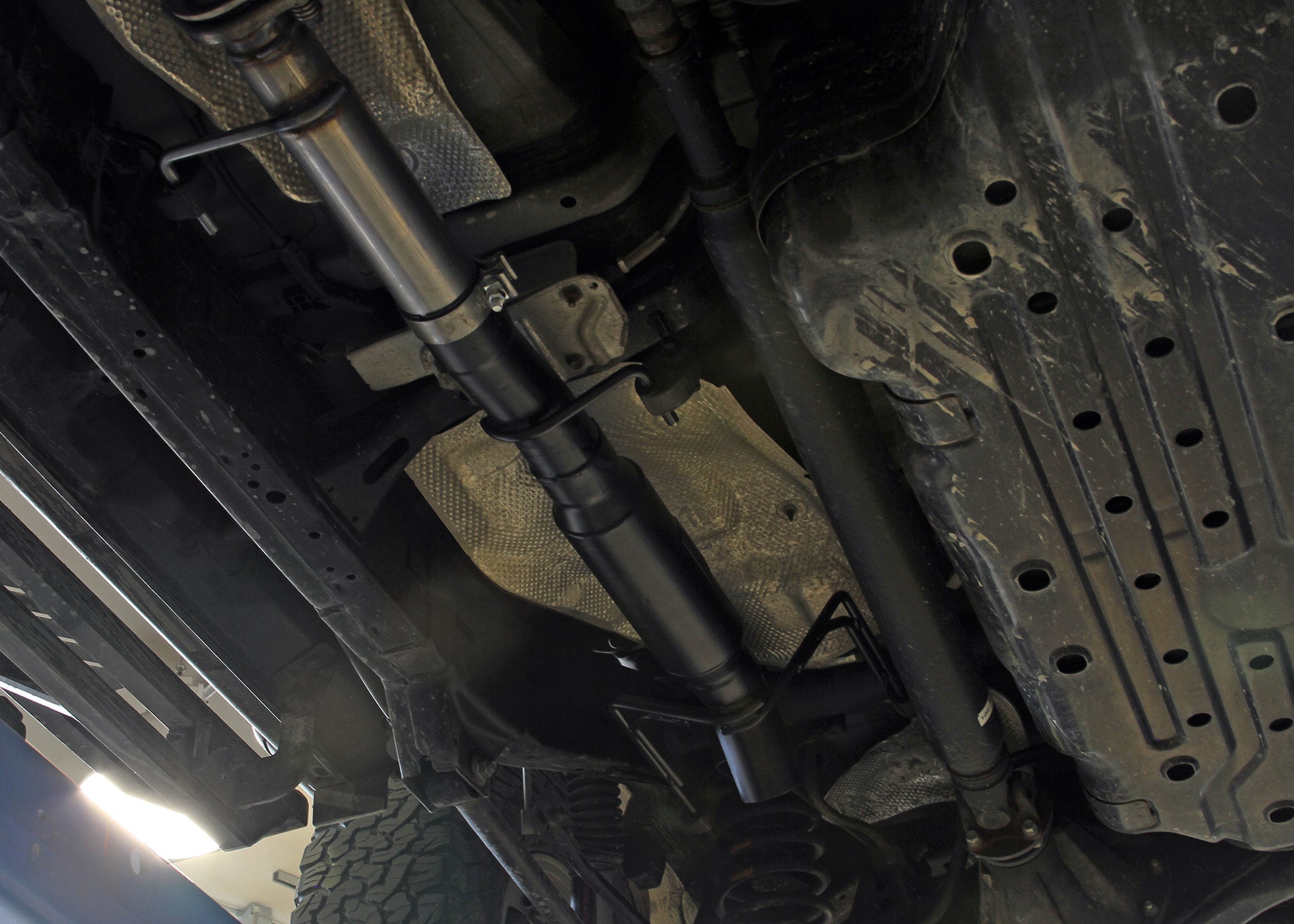 Flowmaster Outlaw Extreme Cat-Back Exhaust System by Flowmaster