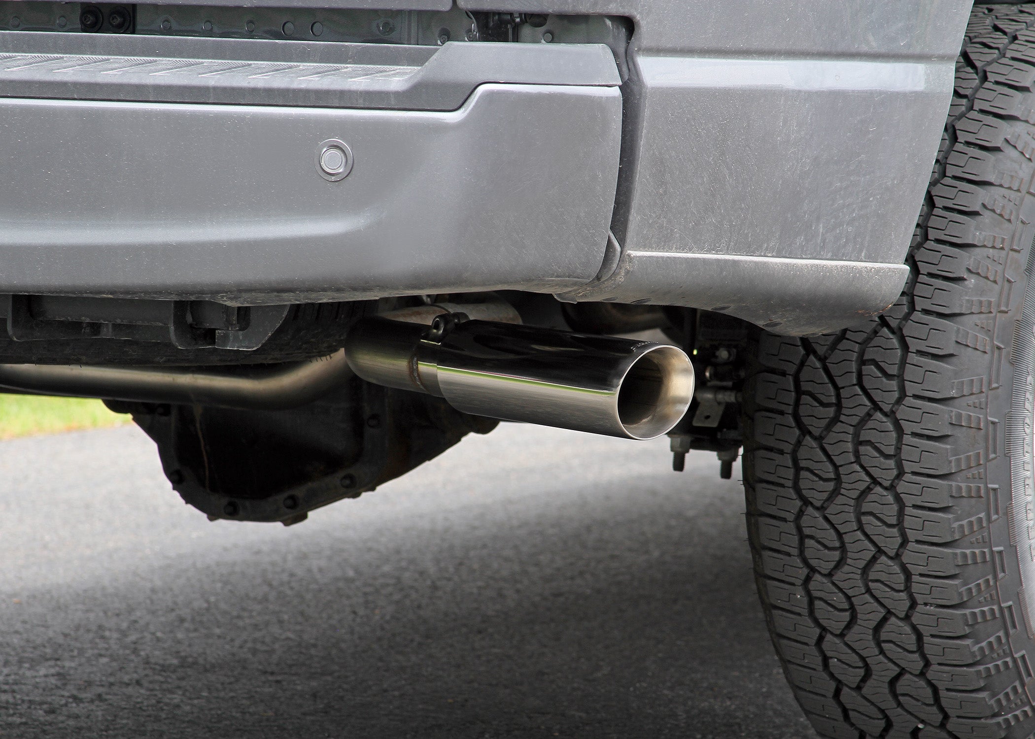 Flowmaster American Thunder Cat-Back Exhaust System by Flowmaster