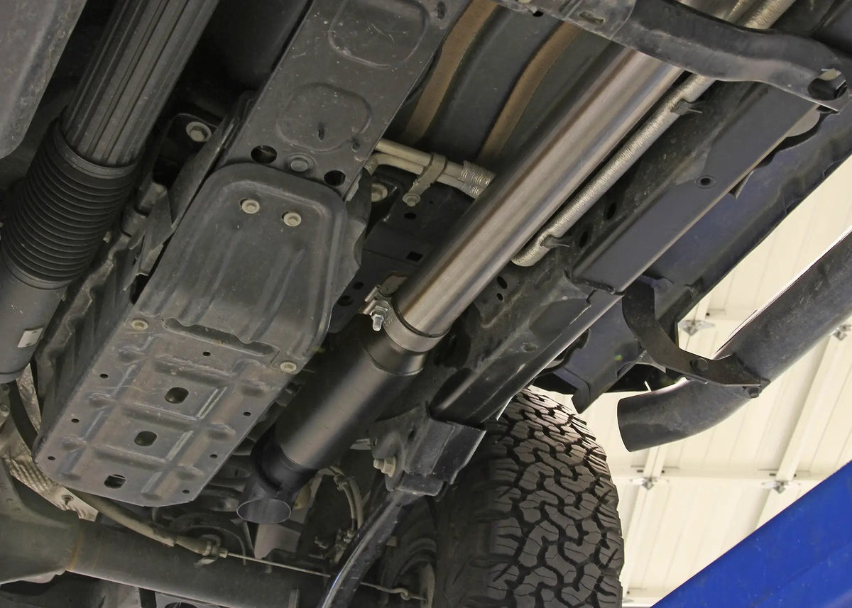 Flowmaster Outlaw Extreme Cat-Back Exhaust System by Flowmaster