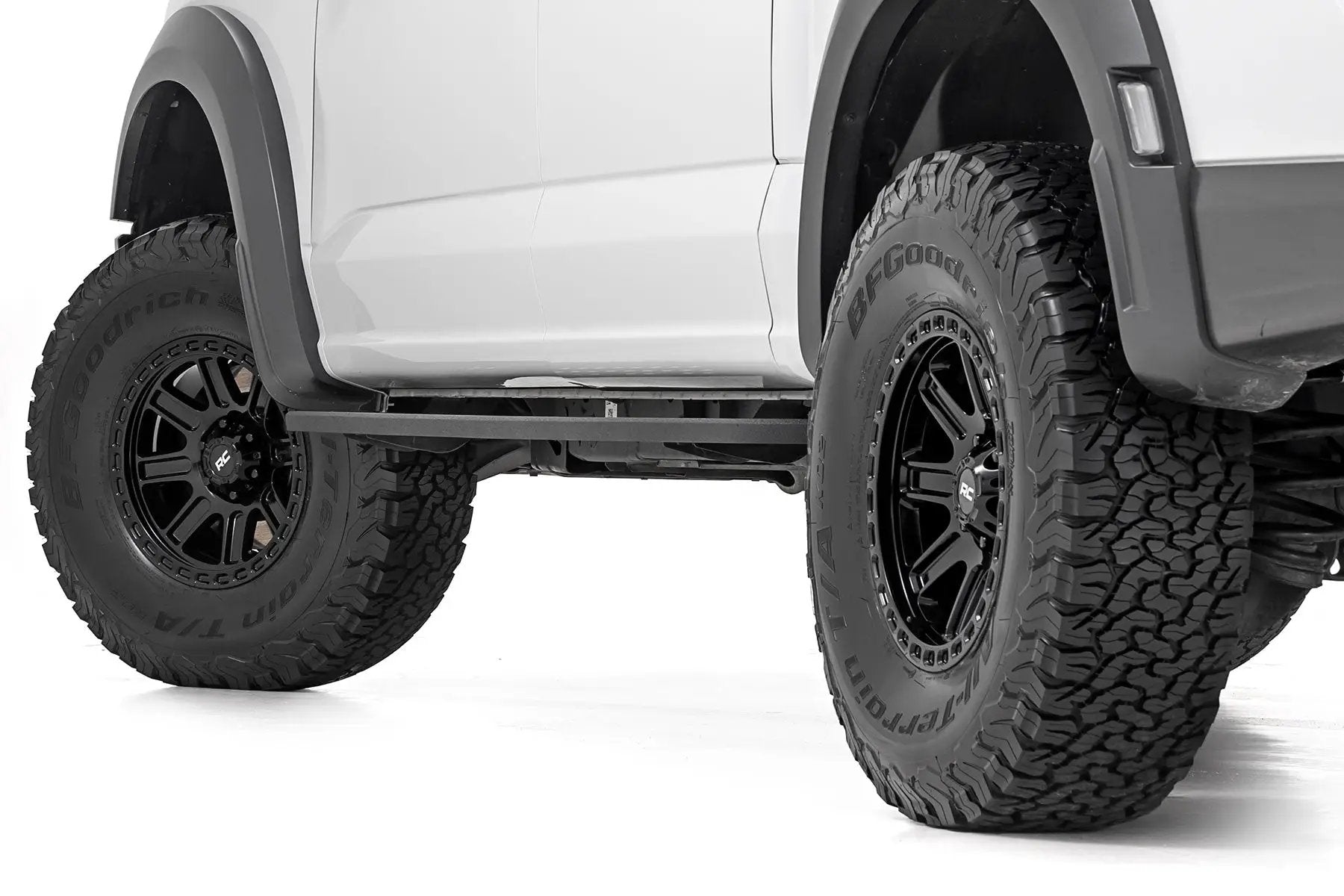 Rough Country 84 Series Wheel | One-Piece | Gloss Black | 15x8 | 5x4.5 | -19mm