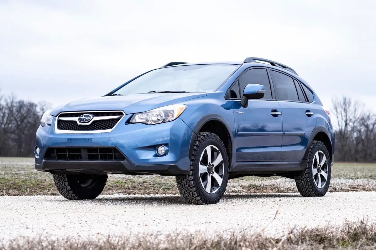 2 Inch Lift Kit | Subaru Crosstrek (16-17)/XV Crosstrek (13-15) 4WD by Rough Country