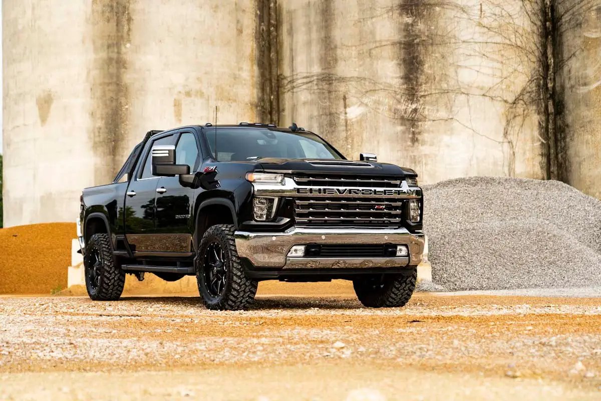 1.5-2 Inch Leveling Kit | Chevy/GMC 2500HD/3500HD (20-26) by Rough Country
