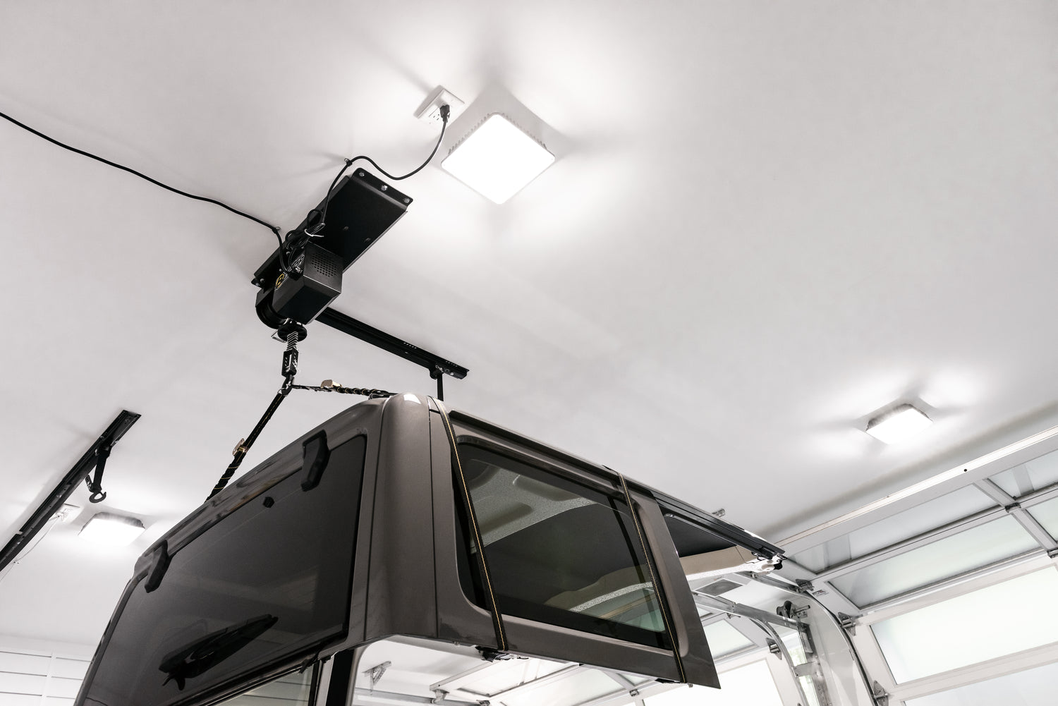 HOSS Hardtop Hoist - Jeep 2018-26 Wrangler JL (Black) by Bestop
