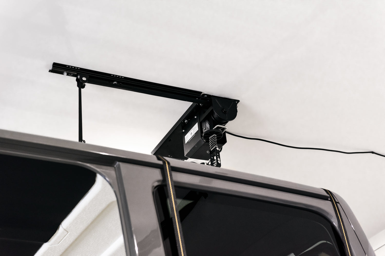 HOSS Hardtop Hoist - Jeep 2018-26 Wrangler JL (Black) by Bestop