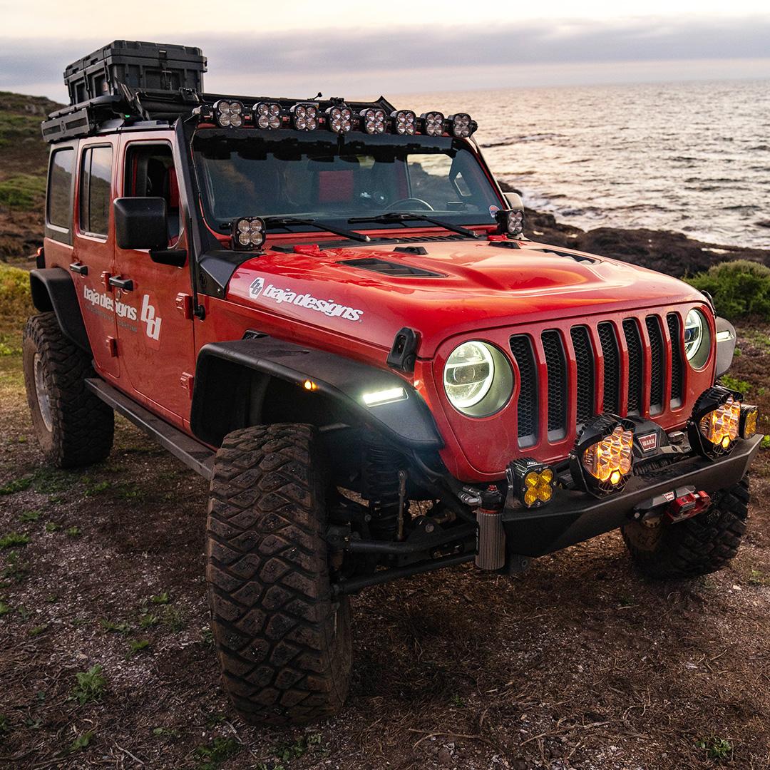 Jeep JL/JT 8XL Linkable Roof Mount Light Kit by Baja Designs