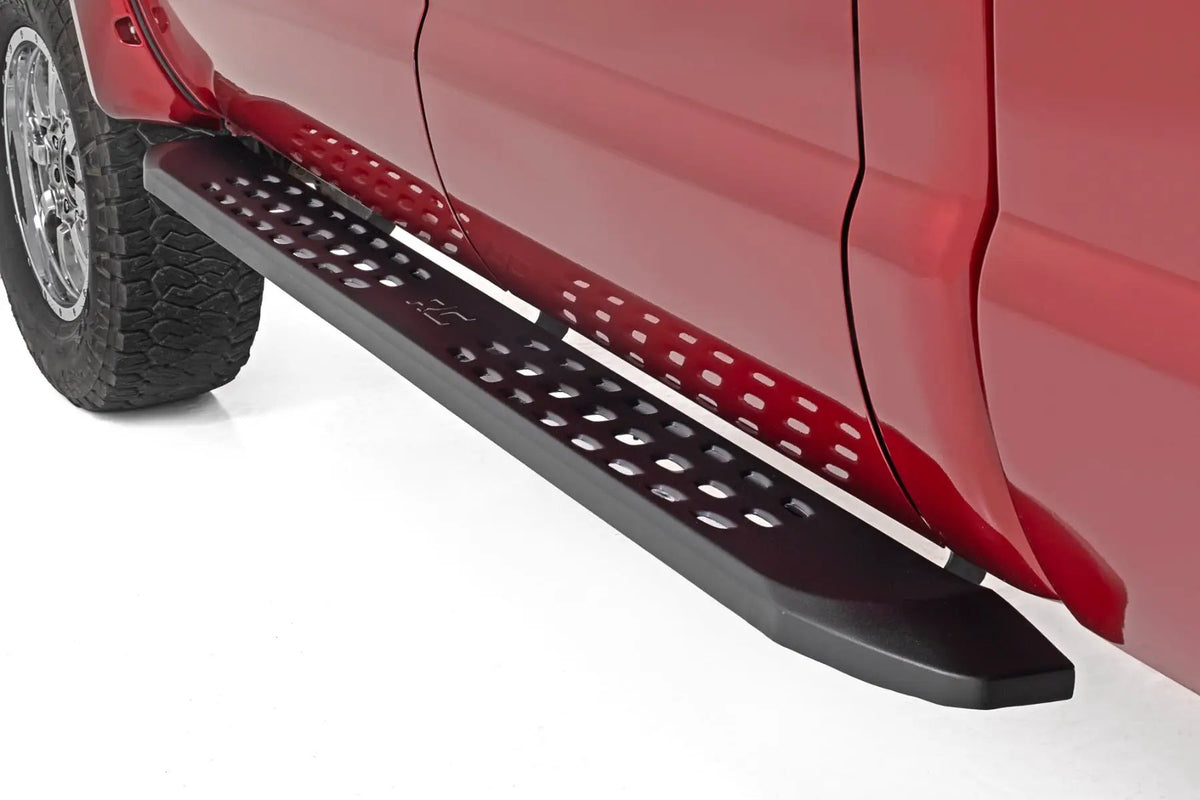 RPT2 Running Board | Crew Cab | Black | Ford F-250/F-350 Super Duty (09-16) by Rough Country