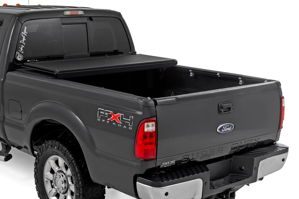 Hard Low Profile Bed Cover | 6'10" Bed | Ford F-250/F-350 Super Duty (99-16) by Rough Country