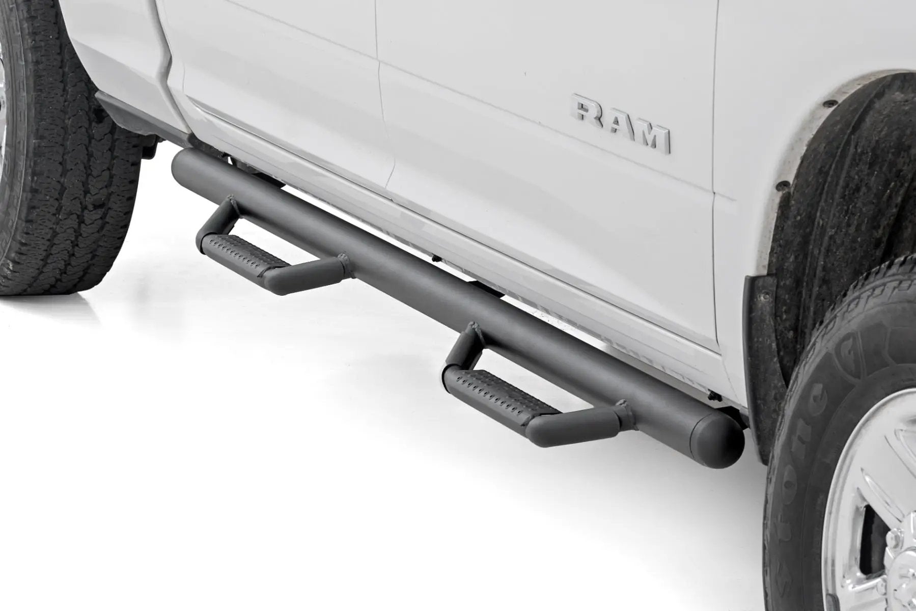 Nerf Steps | Cab Length | Crew Cab | SRW | Ram 1500/2500/3500 2WD/4WD by Rough Country
