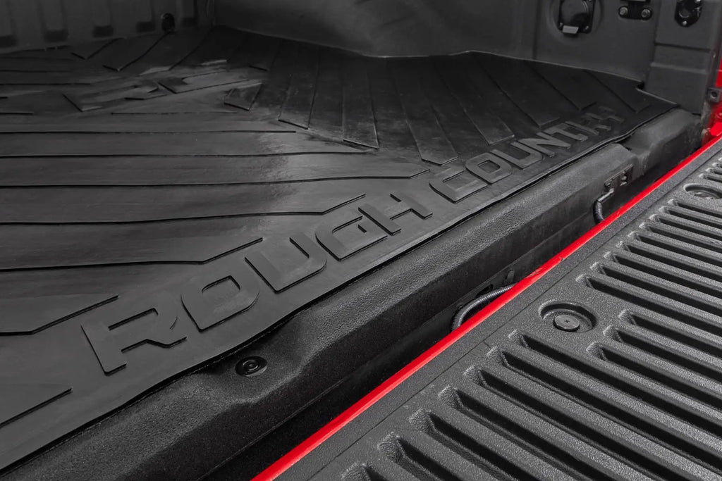 Bed Mat | 5' Bed | RC Logo | Nissan Frontier 2WD/4WD (2005-2026)