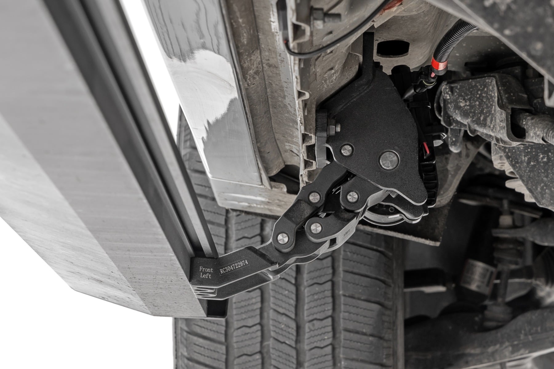 Power Running Boards | Dual Electric Motor | Ford Expedition 2WD/4WD (18-26) by Rough Country