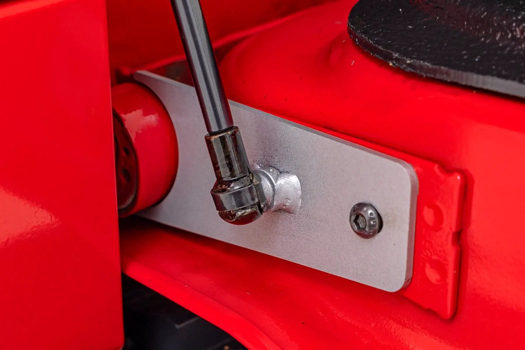 Tailgate Assist | Chevy/GMC 1500/2500HD/3500HD (07-18 & Classic)