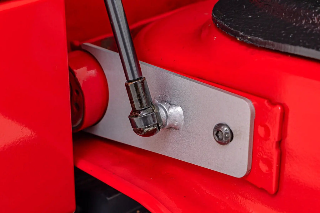 Tailgate Assist | Chevy/GMC 1500/2500HD/3500HD (07-18 & Classic) by Rough Country