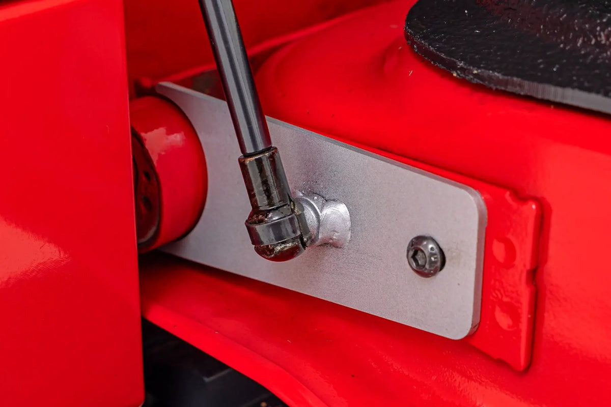 Tailgate Assist | Chevy/GMC 1500/2500HD/3500HD (07-18 & Classic) by Rough Country