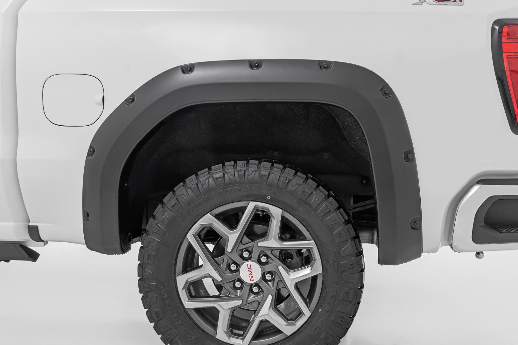Pocket Fender Flares | GBA Black | GMC Sierra 1500 2WD/4WD (2019-2026) by Rough Country