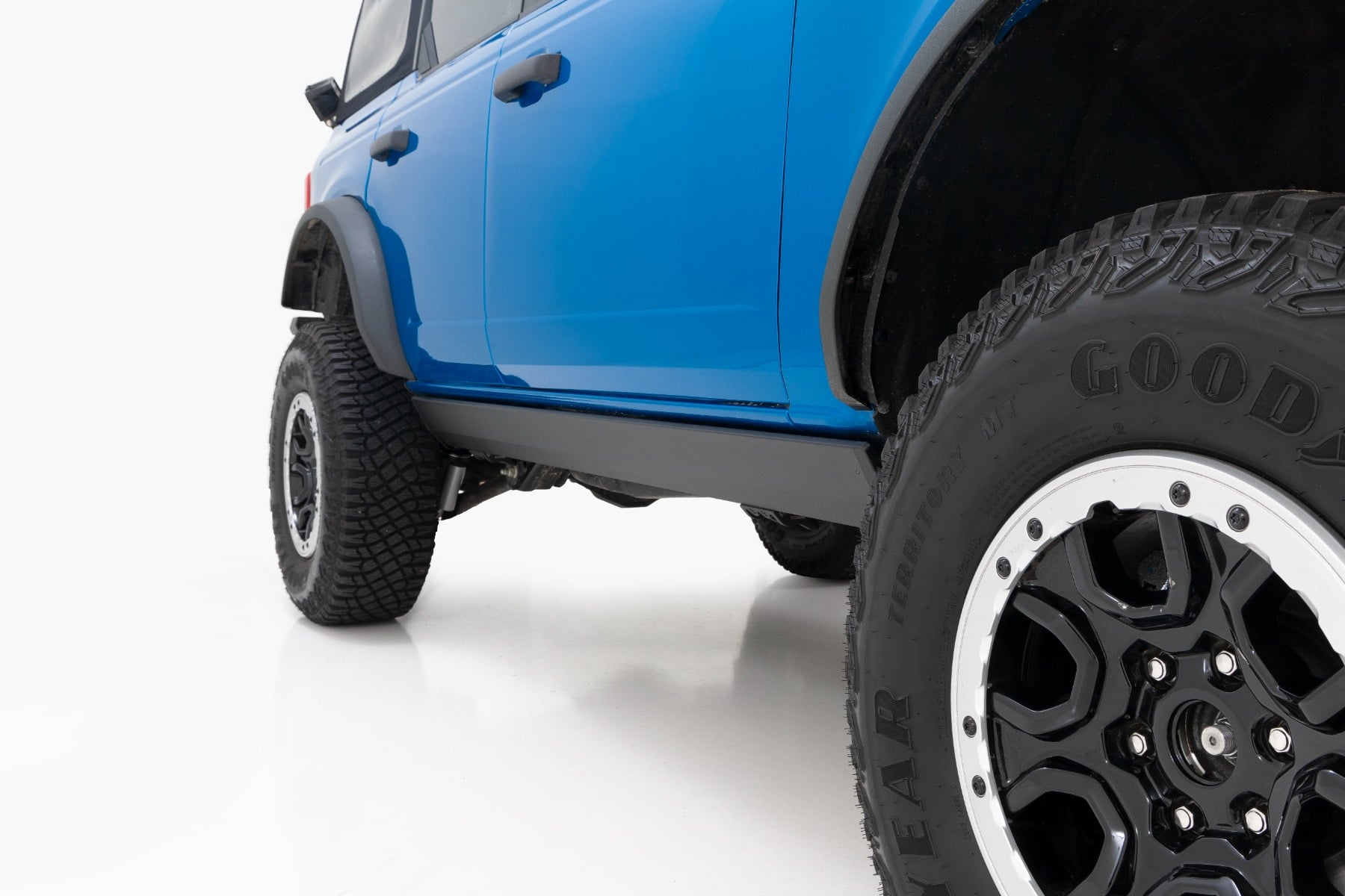 Power Running Boards | Dual Electric Motor | 4 Door | Ford Bronco 4WD (21-26) by Rough Country