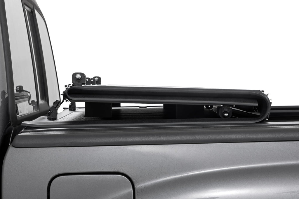 Hard Low Profile Bed Cover | 5' Bed | Toyota Tacoma 2WD/4WD (05-15) by Rough Country