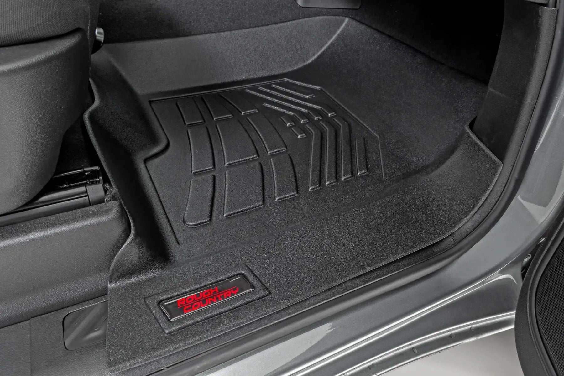 Floor Mats | FR Bucket | Crew | Chevy/GMC 1500/2500HD/3500HD (19-26) by Rough Country
