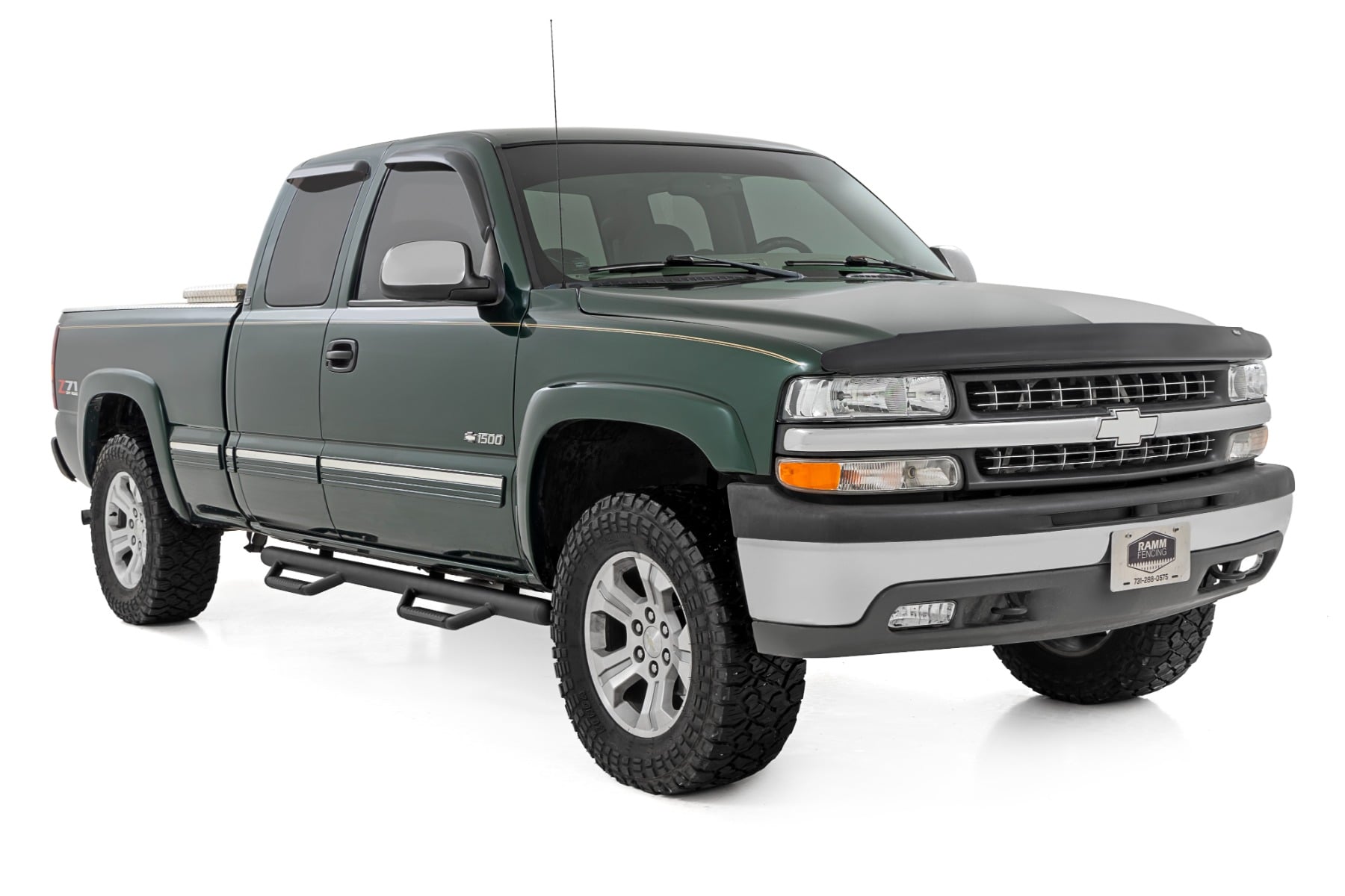 Nerf Steps | Cab Length | Chevy/GMC 1500/2500HD (99-06 & Classic) by Rough Country