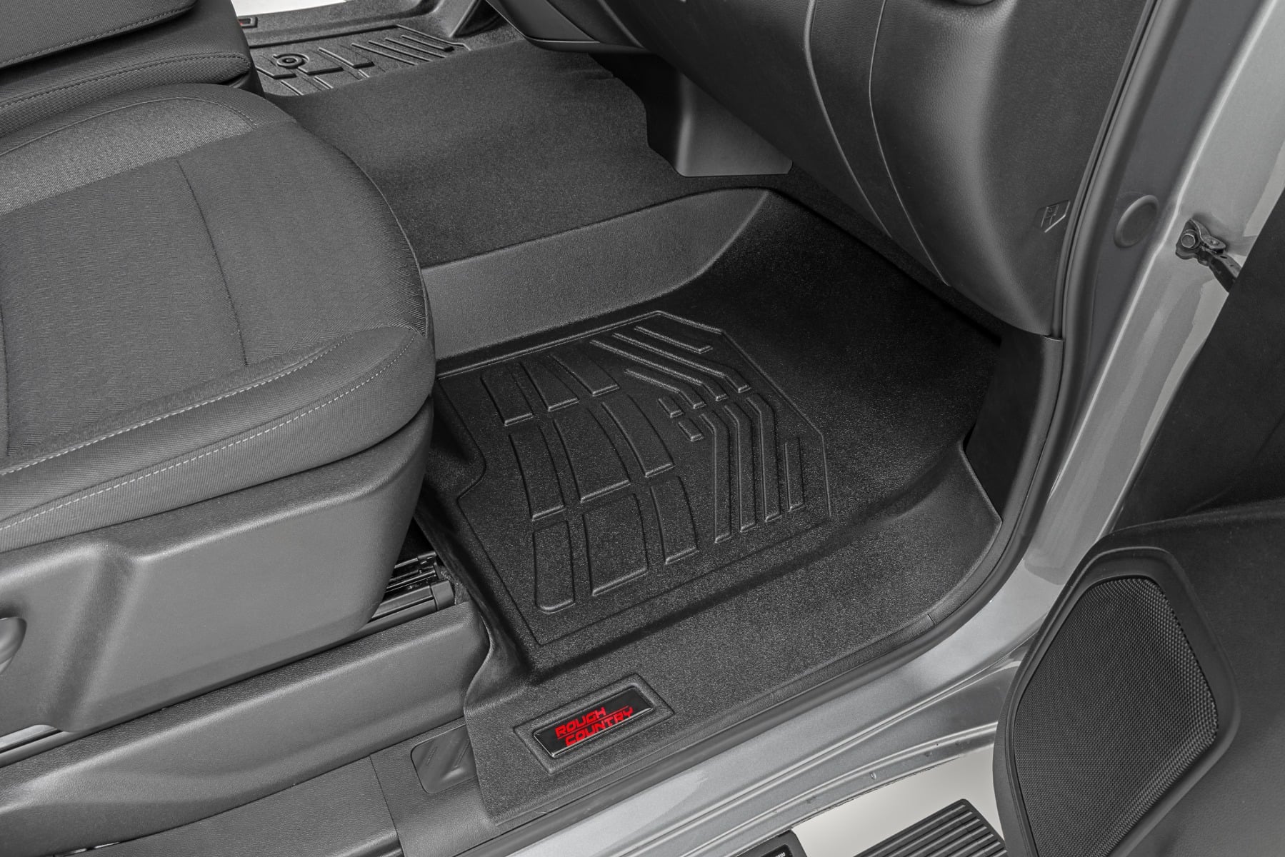 Floor Mats | FR Bucket | Crew | Chevy/GMC 1500/2500HD/3500HD (19-26) by Rough Country
