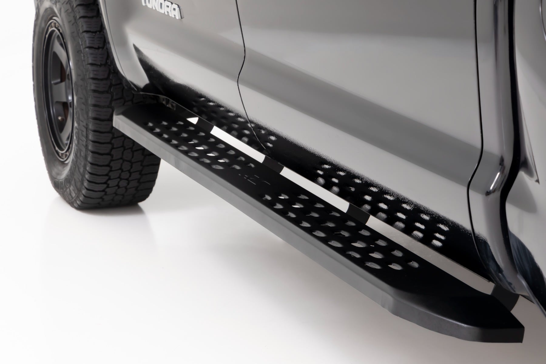 RPT2 Running Board | Crew Cab | Black | Toyota Tundra 2WD/4WD (2007-2021) by Rough Country