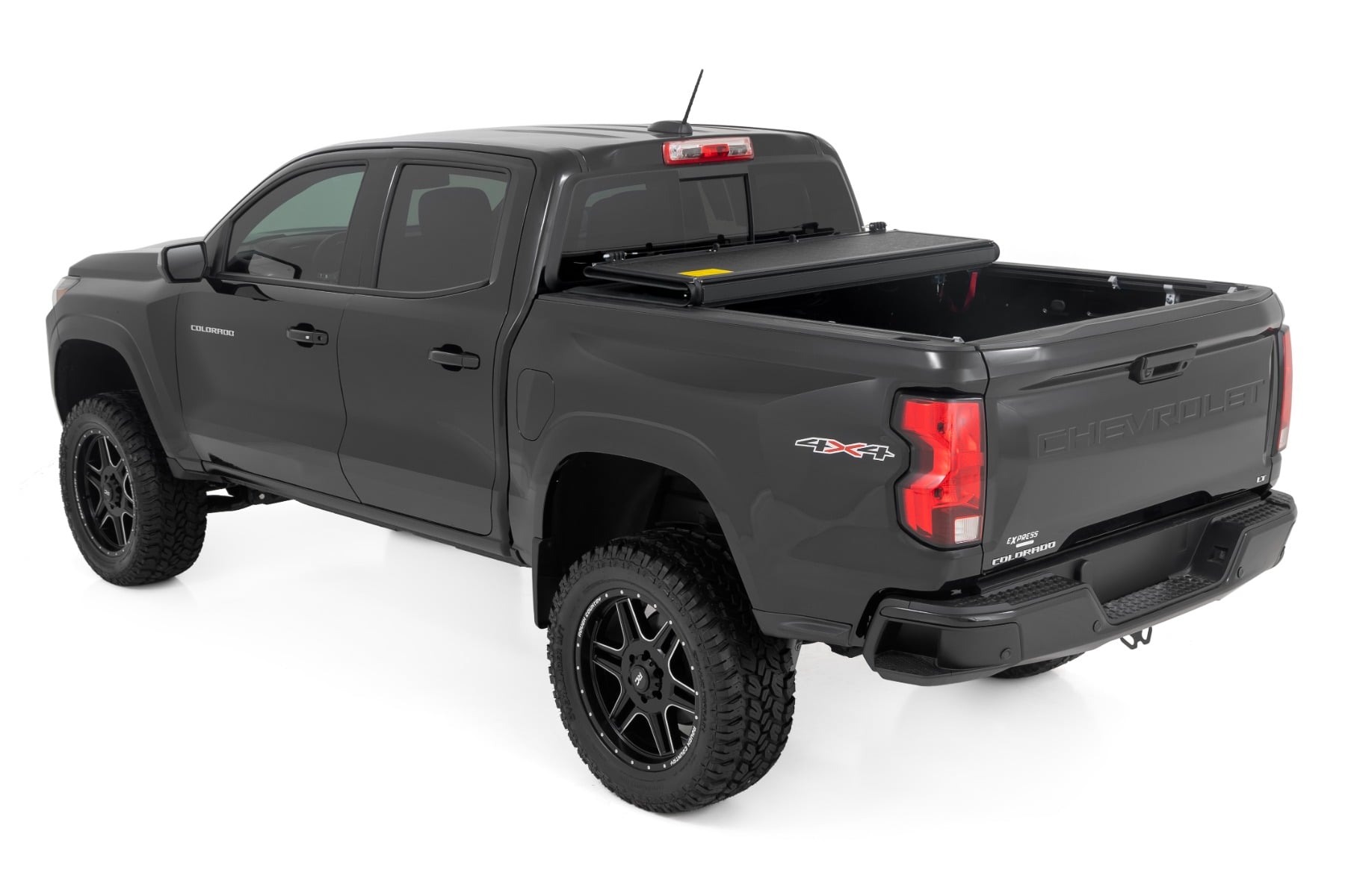 Hard Low Profile Bed Cover | 5' Bed | Chevy/GMC Canyon/Colorado (15-26) by Rough Country