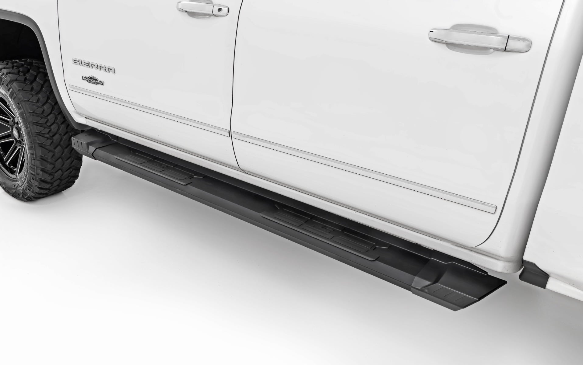 HD2 Aluminum Running Boards | Ext Cab | Chevy/GMC 1500/2500HD/3500HD (07-19 & Classic) by Rough Country