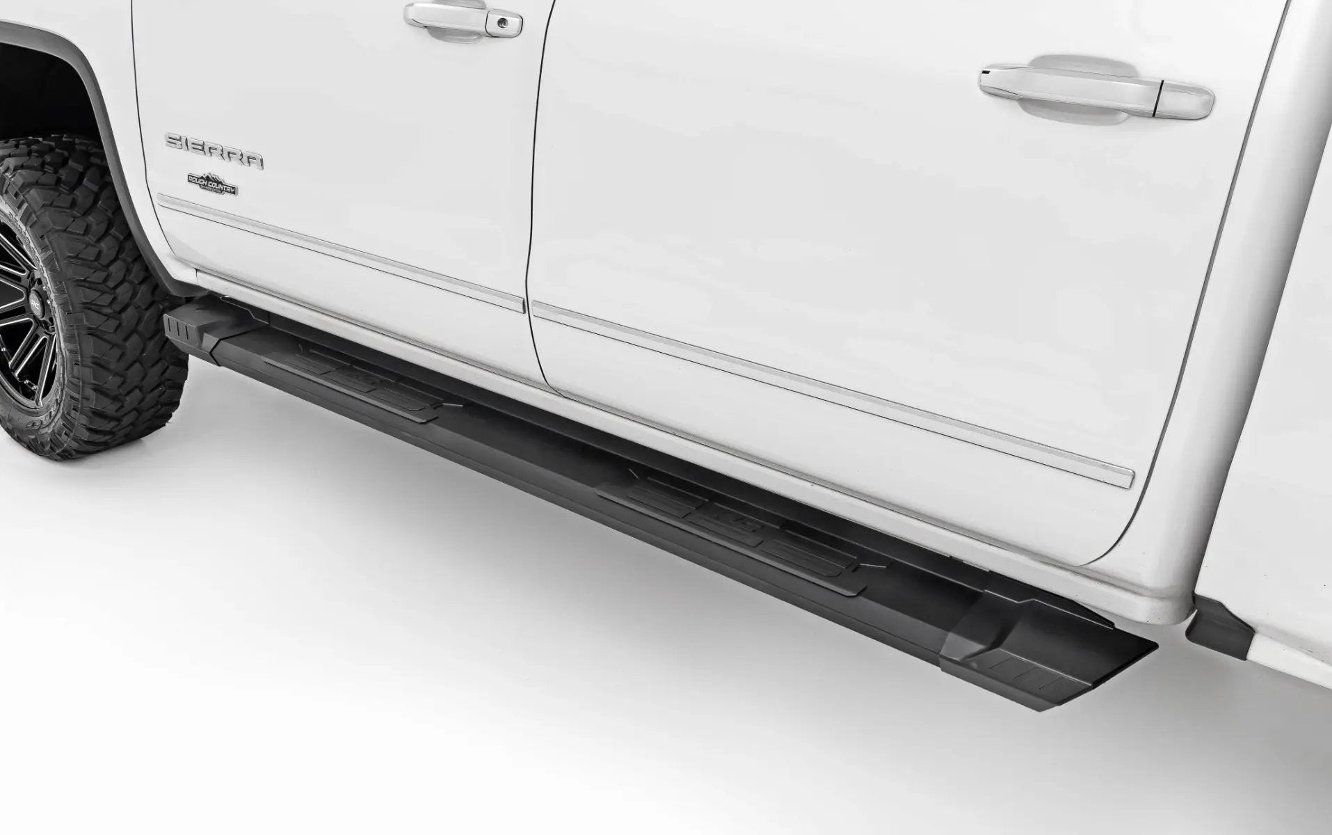 HD2 Aluminum Running Boards | Crew Cab | Chevy/GMC 1500/2500HD/3500HD (07-19 & Classic) by Rough Country