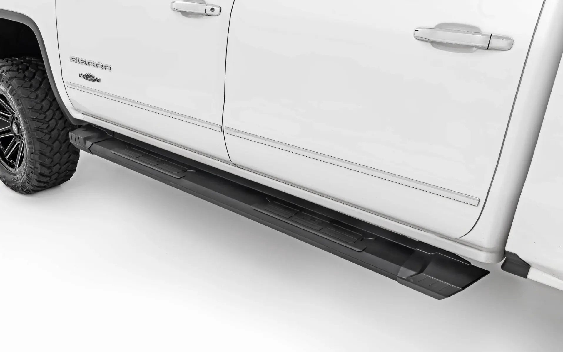 HD2 Aluminum Running Boards | Crew Cab | Chevy/GMC 1500/2500HD/3500HD (07-19 & Classic) by Rough Country