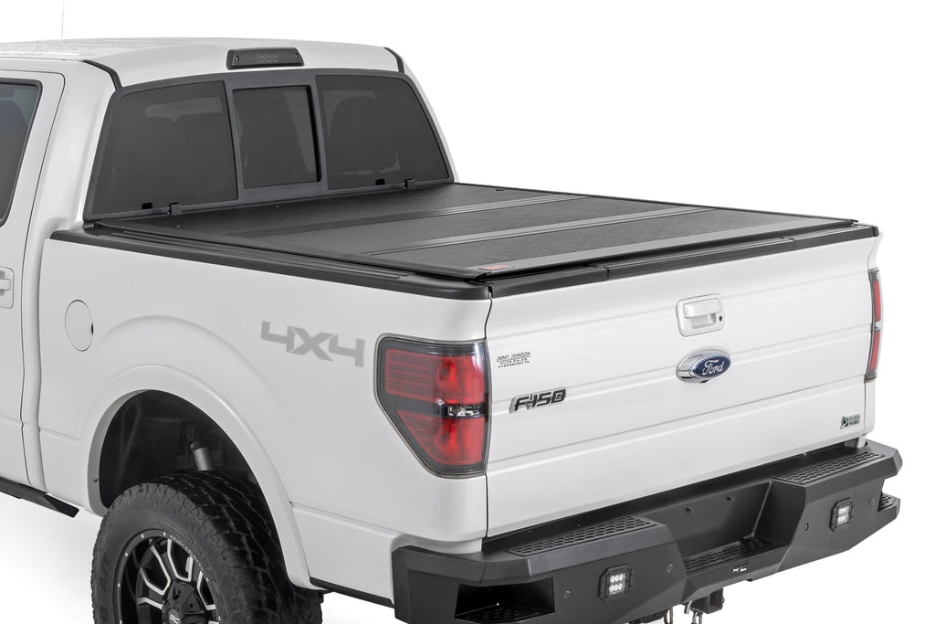 Hard Low Profile Bed Cover | 5'7" Bed | Ford F-150 2WD/4WD (2004-2014) by Rough Country