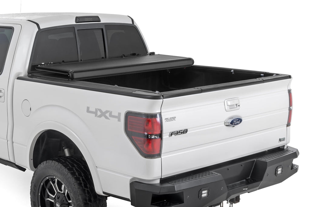 Hard Low Profile Bed Cover | 5'7" Bed | Ford F-150 2WD/4WD (2004-2014) by Rough Country