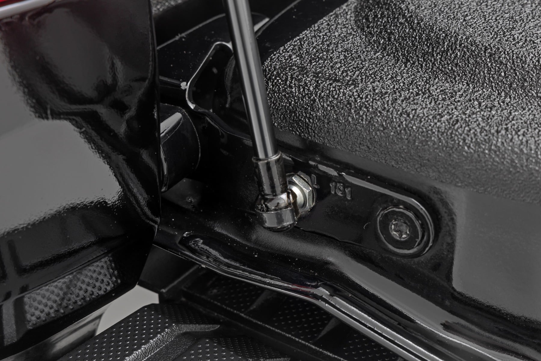 Tailgate Assist | Toyota Tundra 2WD/4WD (2007-2021) by Rough Country
