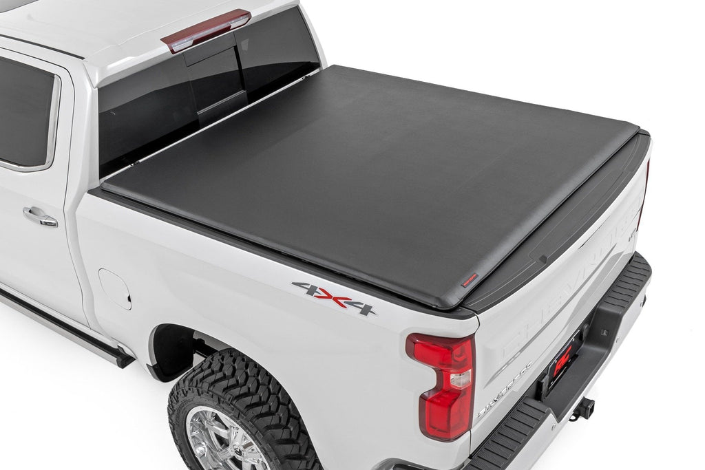 Soft Roll Up Bed Cover | 5'10" Bed | Chevy/GMC Sierra 1500 (19-26)/Silverado 1500 (19-26) by Rough Country