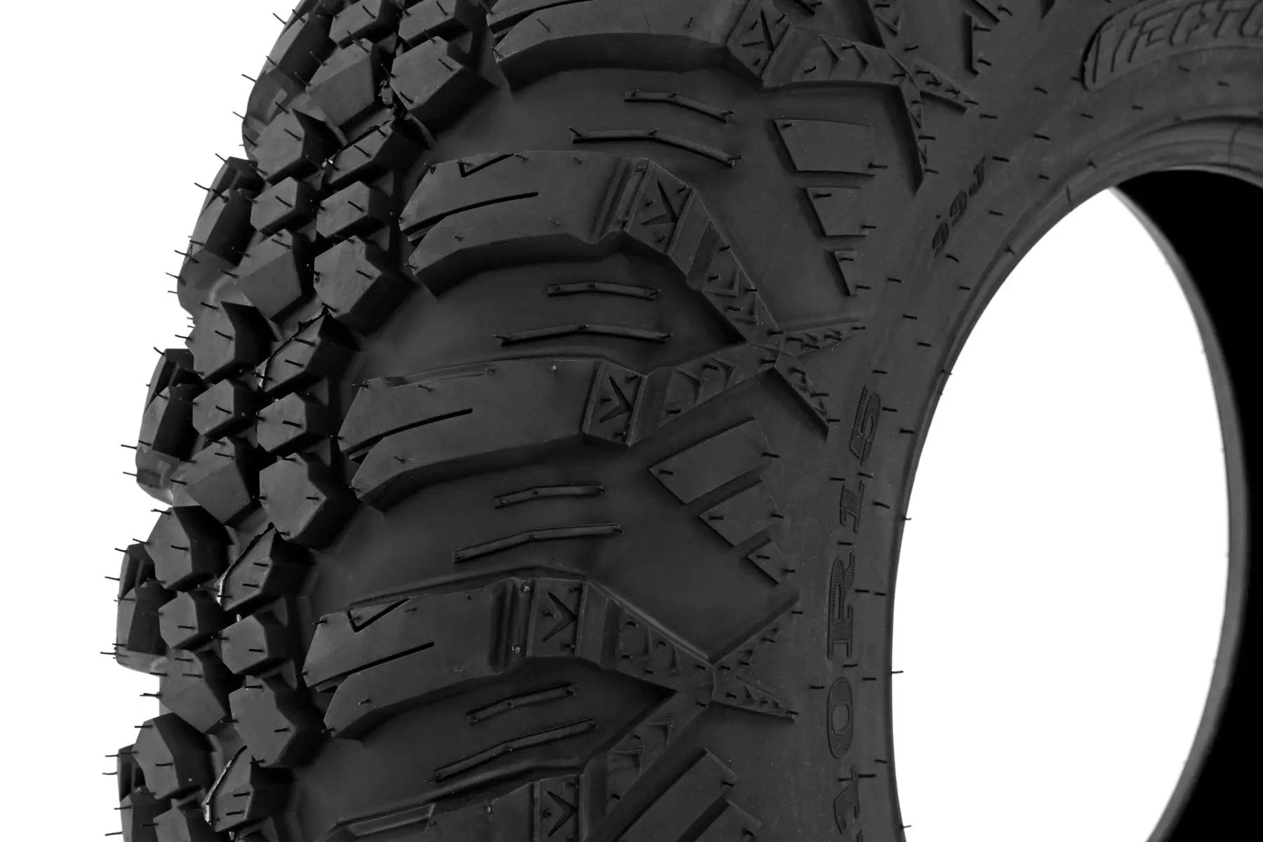 35X10R15 Vector M/T by Rough Country