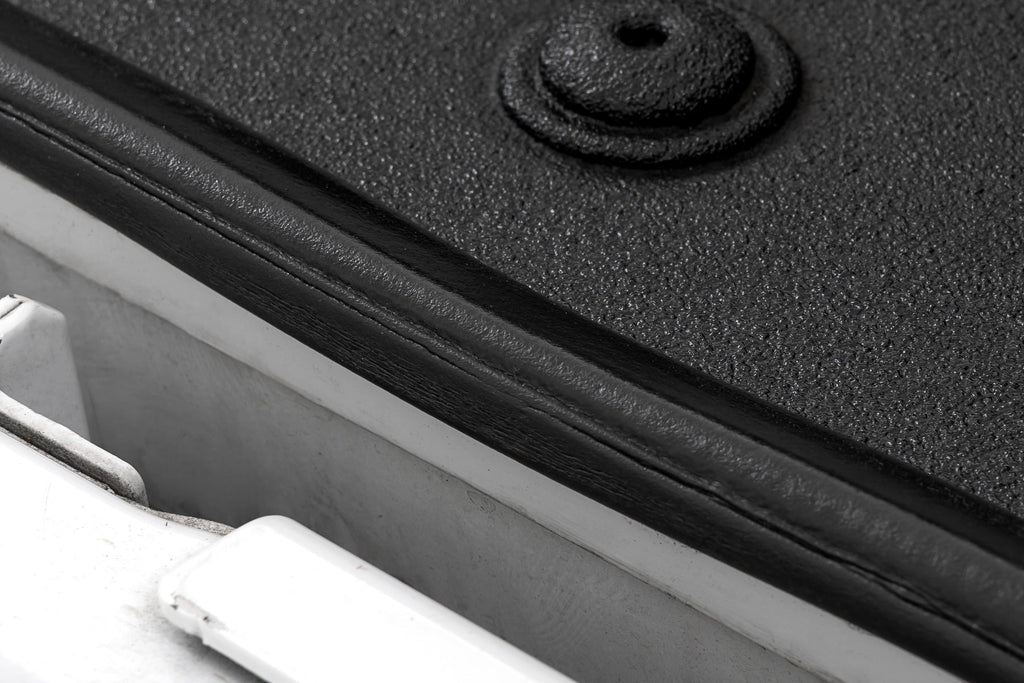 Tailgate Seal Kit | Waterproof & Dustproof Protection | Universal Fitment by Rough Country