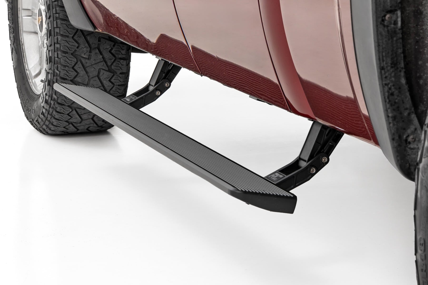 Power Running Boards | HT-Series | Double Cab | Chevy/GMC 1500/2500HD/3500HD (14-18) by Rough Country