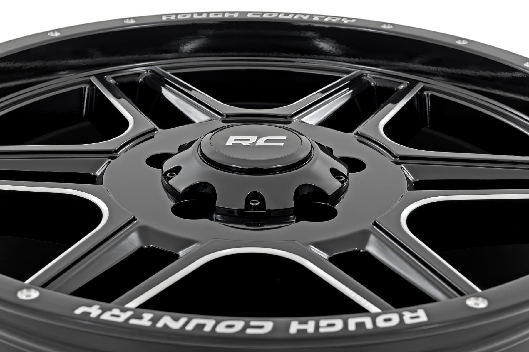Rough Country 92 Series Wheel | Machined One-Piece | Gloss Black | 18x9 | 5x5.5 | +0mm by Rough Country
