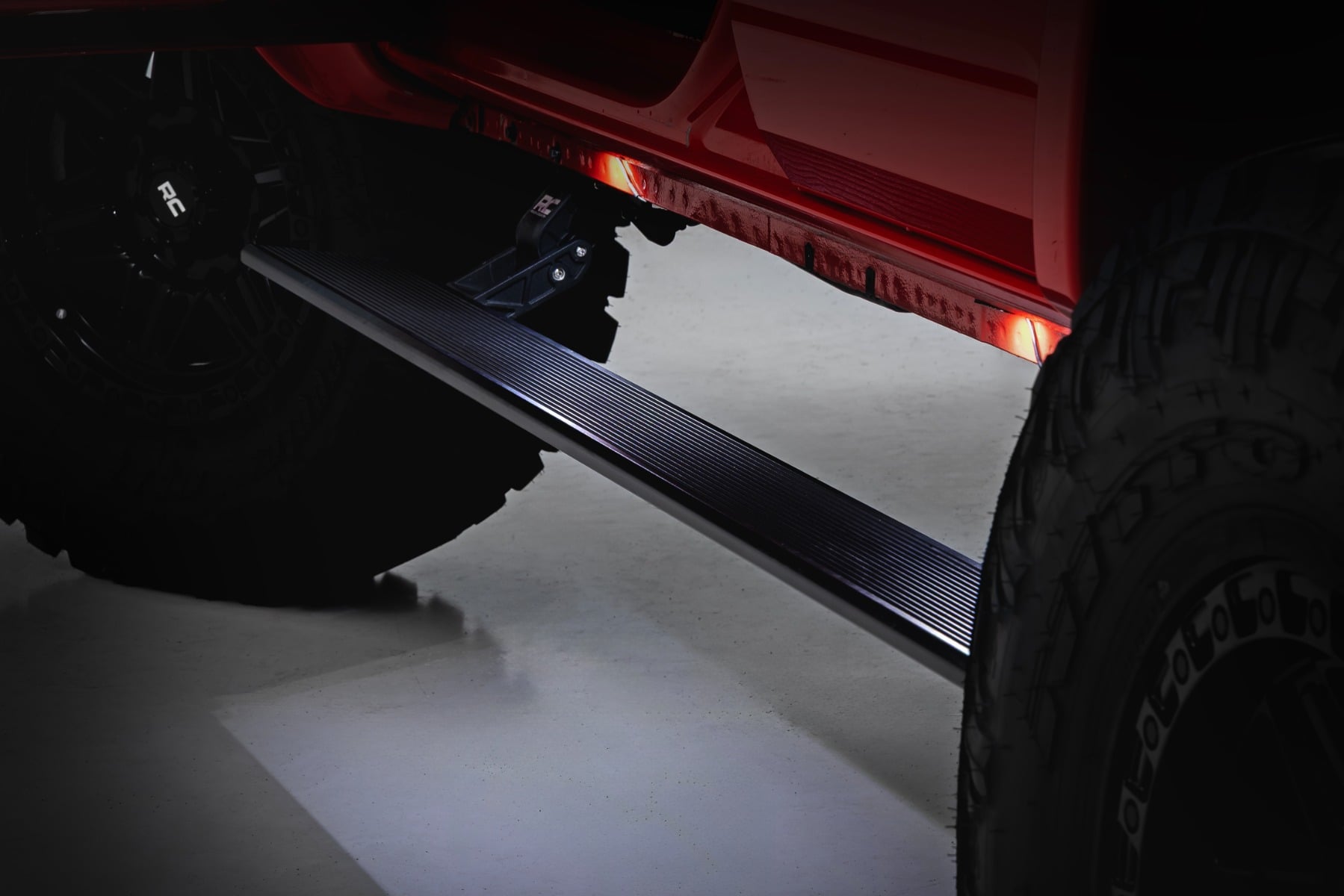 Power Running Boards | HT-Series | 4 Door | Ford Bronco (2021-2026) by Rough Country