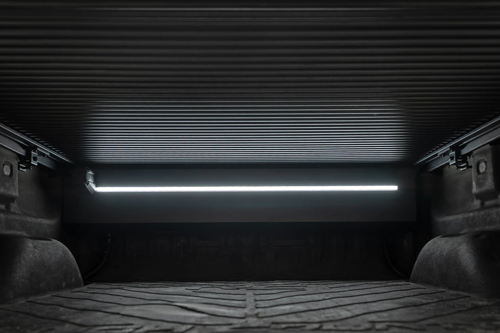 Powered Bed Cover | 6'7" Bed | Chevy/GMC 1500/2500HD/3500HD (14-19 & Classic) by Rough Country