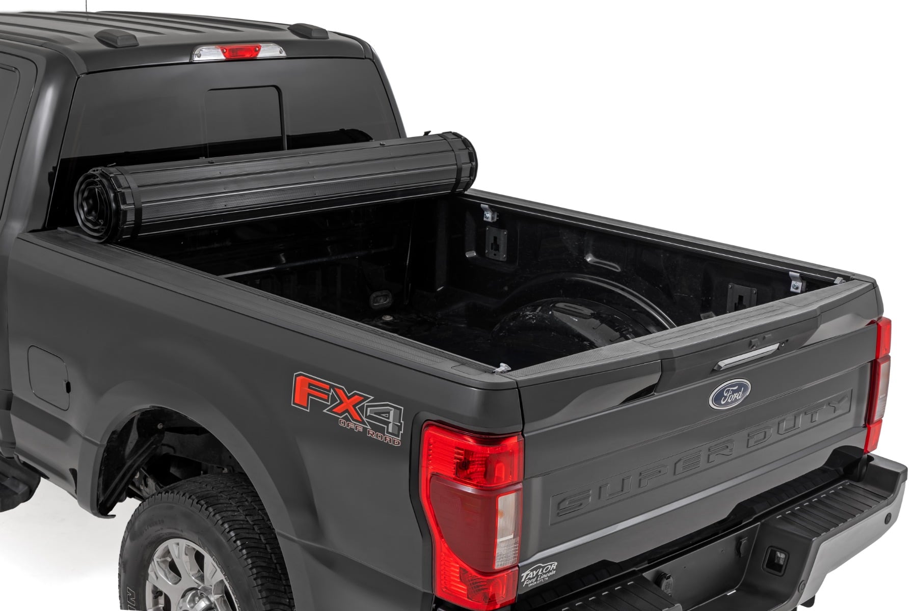 Hard Roll Up Bed Cover | 6'10" Bed | Ford F-250/F-350 Super Duty (17-26) by Rough Country