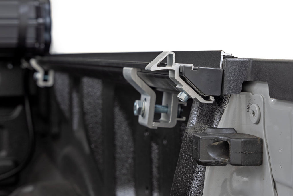 Hard Roll Up Bed Cover | 5'7" Bed | Ford F-150 (15-26)/F-150 Lightning (22-26) by Rough Country