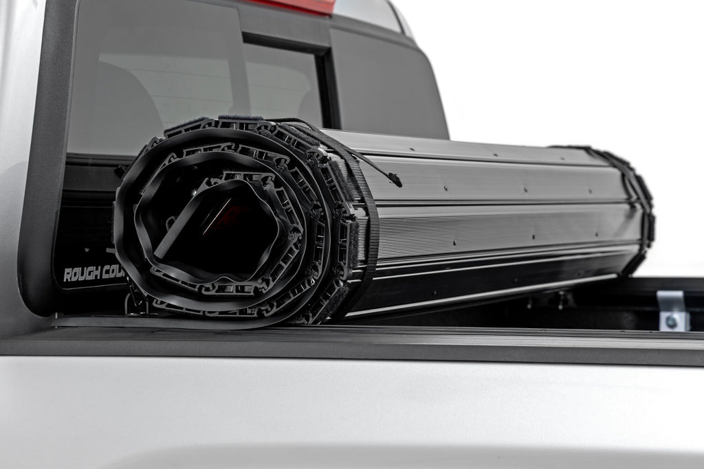 Hard Roll Up Bed Cover | 5' Bed | Chevy/GMC Canyon/Colorado 2WD/4WD (15-22) by Rough Country