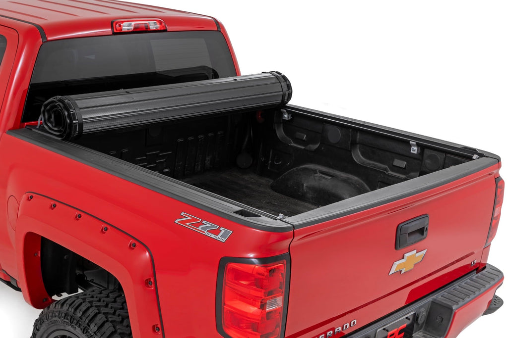 Hard Roll Up Bed Cover | 5'9" Bed | Chevy/GMC 1500 (14-18 & Classic) by Rough Country