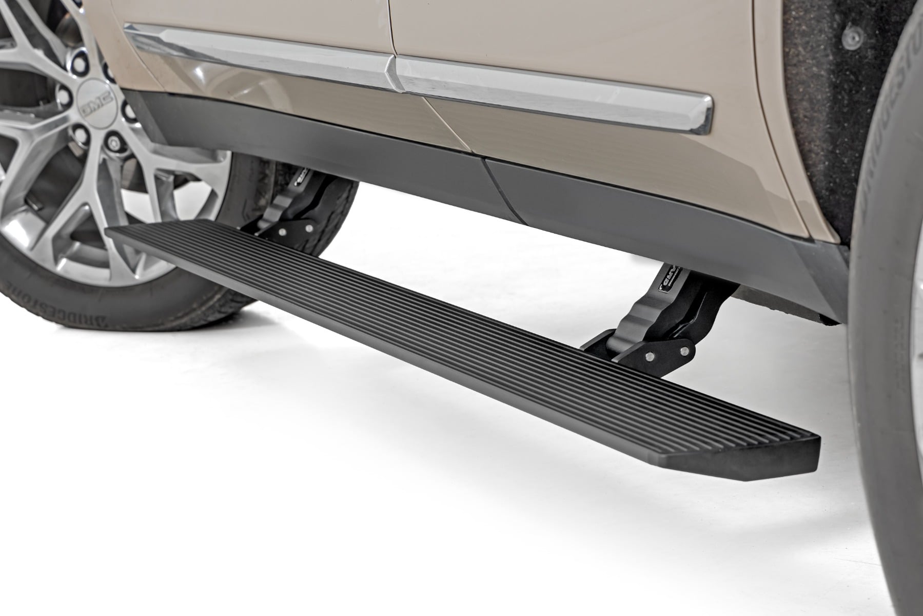 Power Running Boards | Dual Electric Motor | Crew Cab | Chevy/GMC Tahoe/Yukon (21-26) by Rough Country