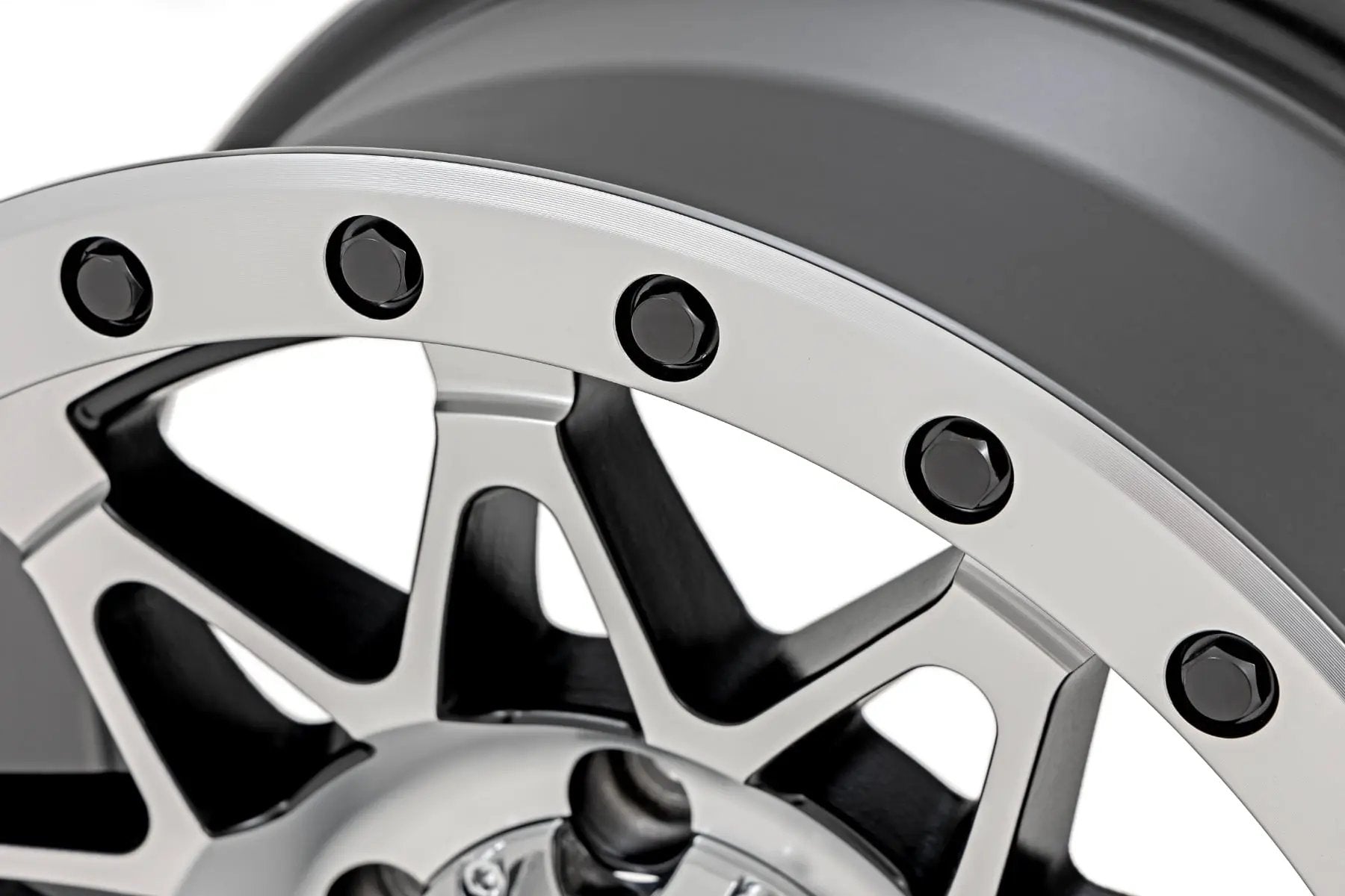 Rough Country 78 Series Wheel | Simulated Beadlock | Full Machine | 18x9 | 6x5.5 | -12mm by Rough Country