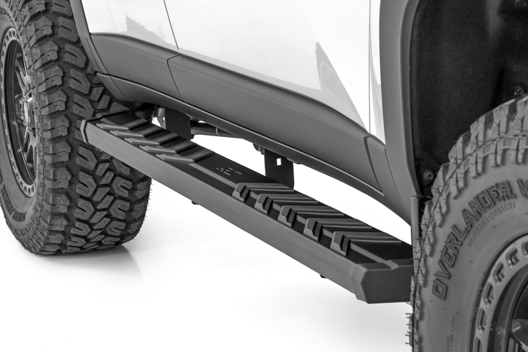 BA2 Running Boards | Side Step Bars | Toyota Land Cruiser 4WD (2024-2026) by Rough Country