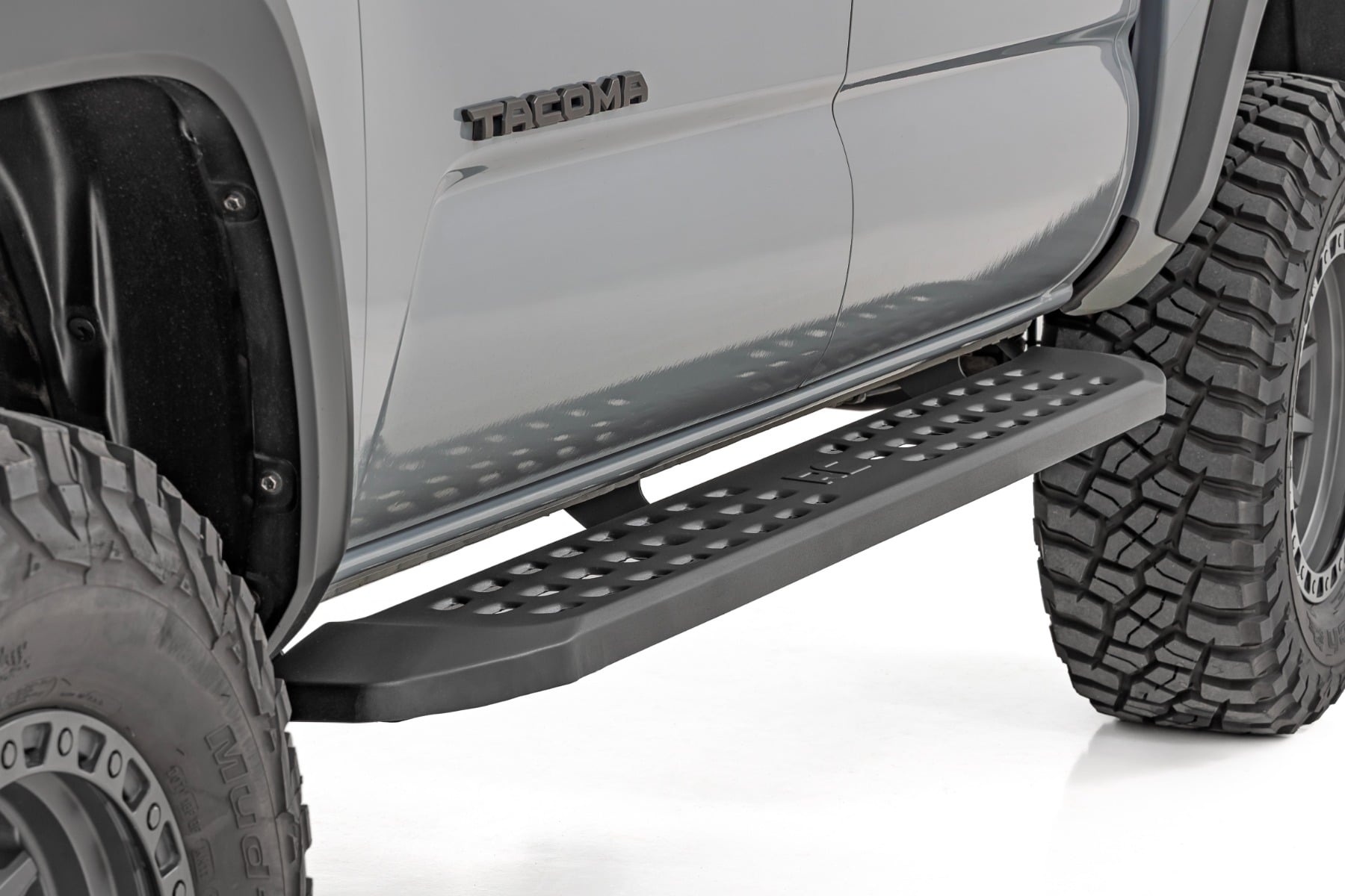 RPT2 Running Board | Double Cab | Black | Toyota Tacoma 2WD/4WD (2016-2023) by Rough Country