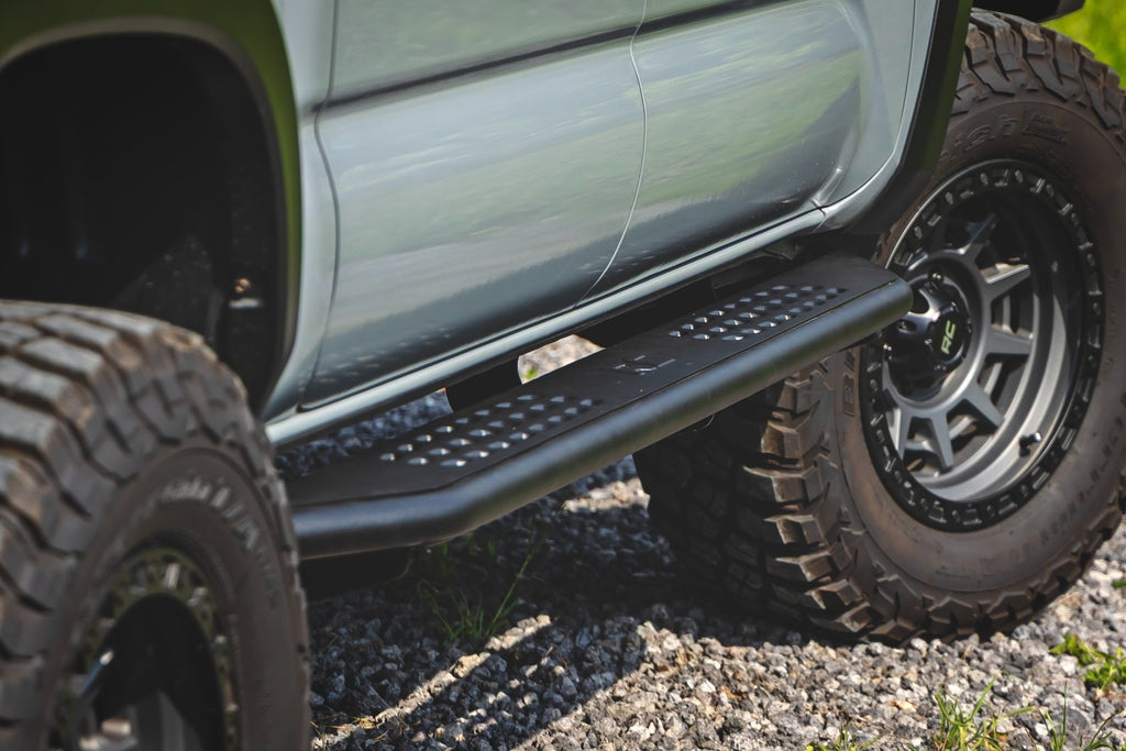 OV2 Running Boards | Side Step Bars | Crew Cab | Toyota Tacoma 2WD/4WD (16-23) by Rough Country